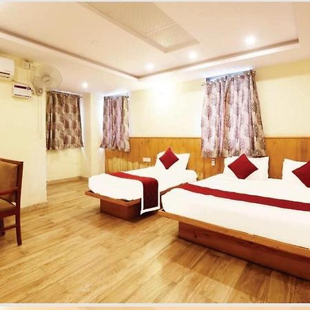 Hotel Royal Orbit Bangalore Buitenkant foto